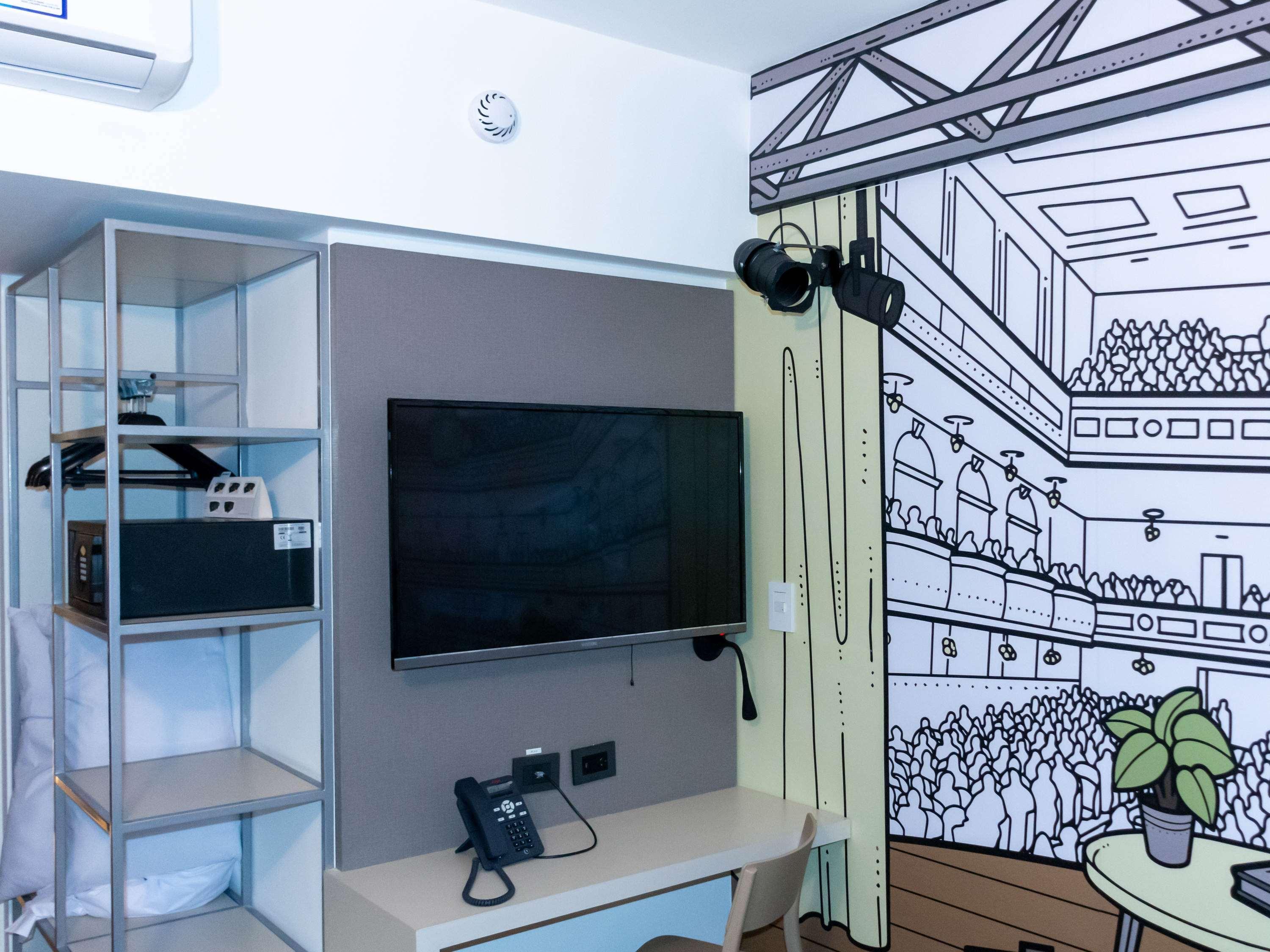 Отель Ibis Styles Buenos Aires Florida Экстерьер фото